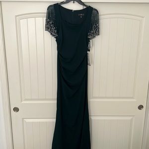 Ladies Formal Gown in Hunter Green. Size 12